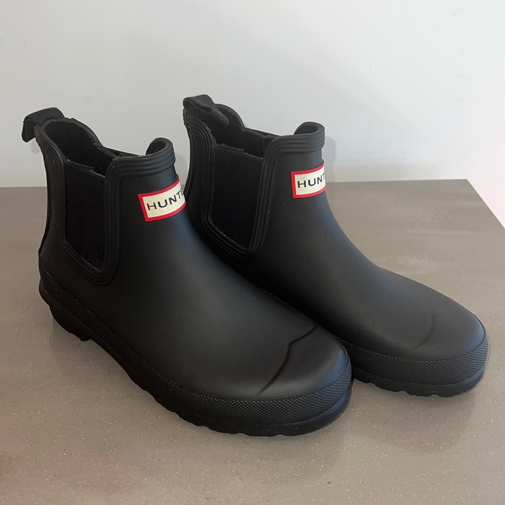 HUNTER black rubber shirt rainboot